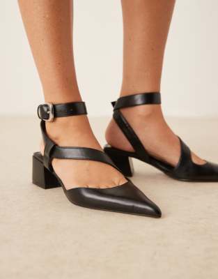 ASOS DESIGN - Skye - Schuhe in Schwarz mit mittelhohem Blockabsatz und asymmetrischen Riemen
