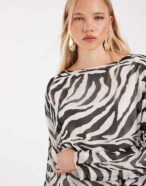 long sleeve zebra print dress Maxi Side Slit Fitted Bodycon Animal Pattern Fall Winter Slip on style Abstract Zebra Stripe Long Sleeve