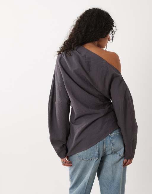 ASOS DESIGN slash neck long sleeve top in charcoal, 4 of 4