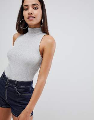 gray sleeveless turtleneck