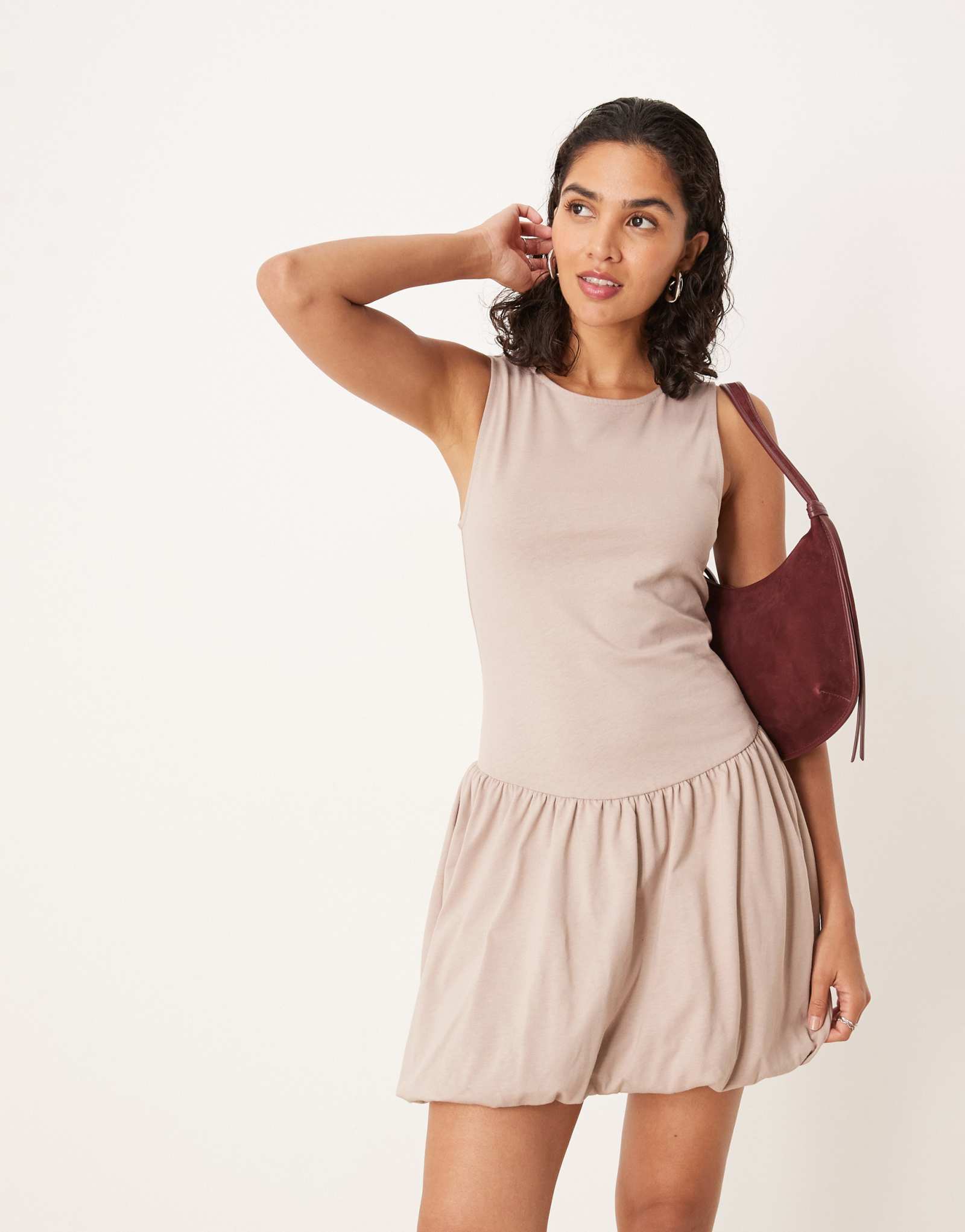 ДИЗАЙНЕРСКОЕ мини-платье ASOS без рукавов с пышным подолом цвета мокко
