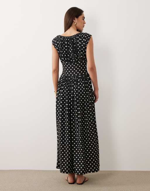 ASOS DESIGN sleeveless cinched waist maxi dress in mono polka dot, 4 of 4