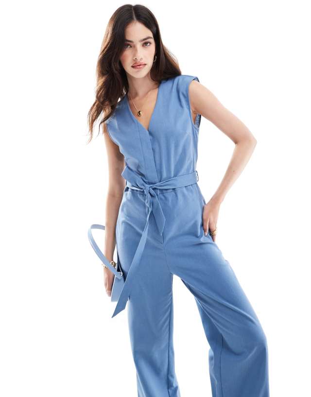 ASOS DESIGN - sleeveless linen mix jumpsuit with waisted belt in blue