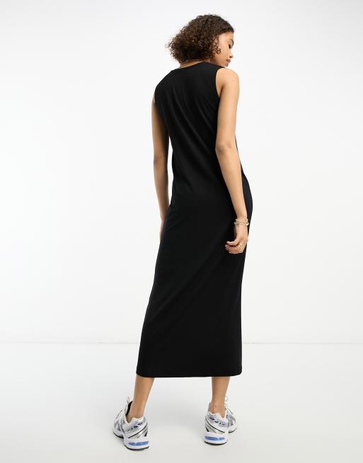 Long black 2025 sleeveless dress