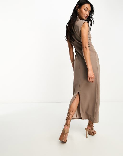 Tan 2025 sleeveless dress