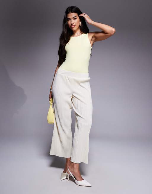 ASOS DESIGN sleeveless polyamide racer bodysuit in buttermilk yellow, 3 of 4
