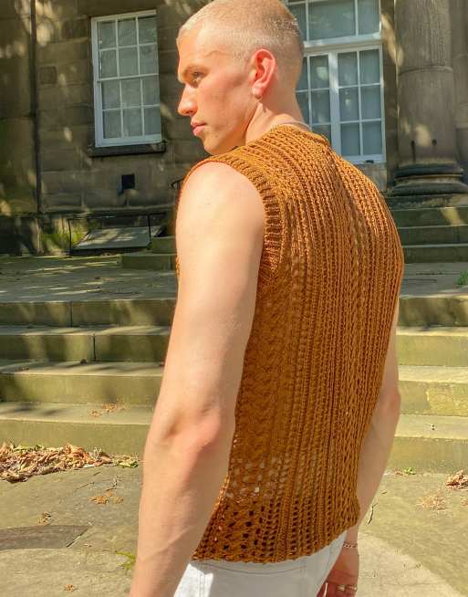 Tan 2025 sleeveless sweater