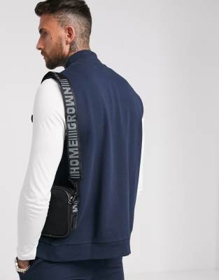 sleeveless tracksuit top