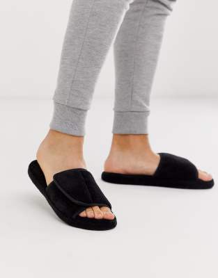 black slide slippers