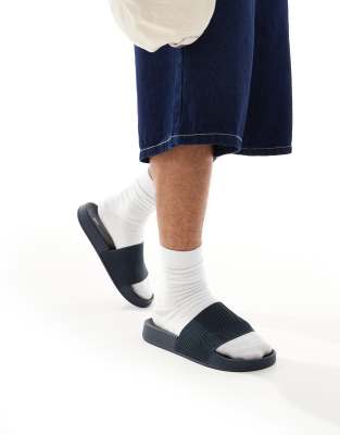  sliders  with knitted strap