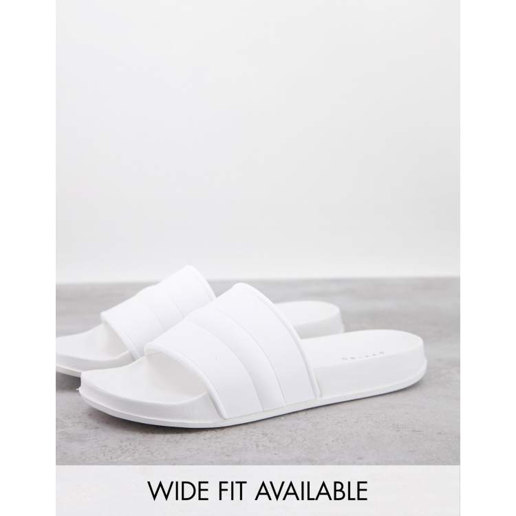 ASOS DESIGN sliders in white