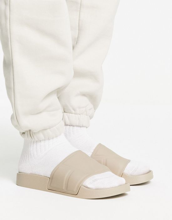 https://images.asos-media.com/products/asos-design-slides-in-taupe/201323180-4?$n_550w$&wid=550&fit=constrain