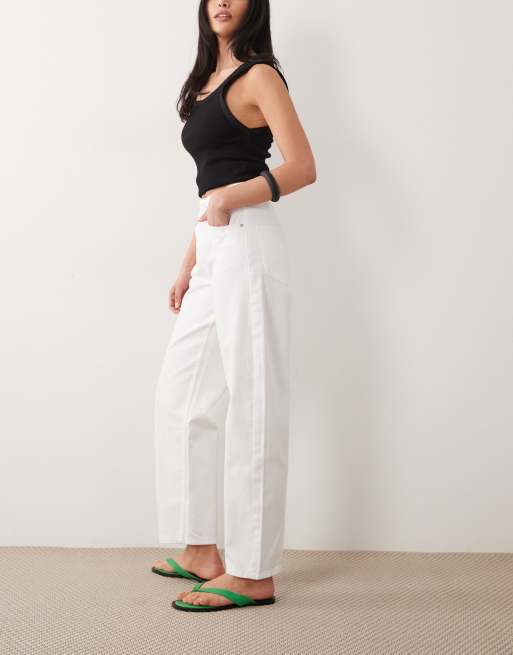 ASOS DESIGN slim barrel jeans in white, 2 of 5