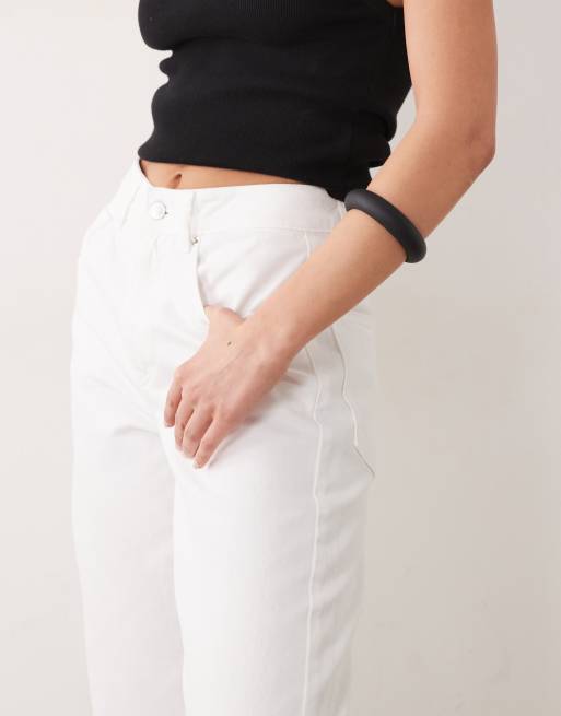 ASOS DESIGN slim barrel jeans in white, 4 of 5