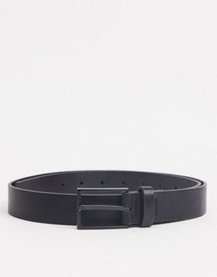 ASOS DESIGN slim belt in black faux leather with matte black buckle detail - ASOS Price Checker