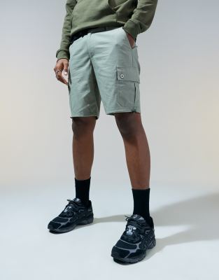 ASOS DESIGN slim cargo short in khaki-Green