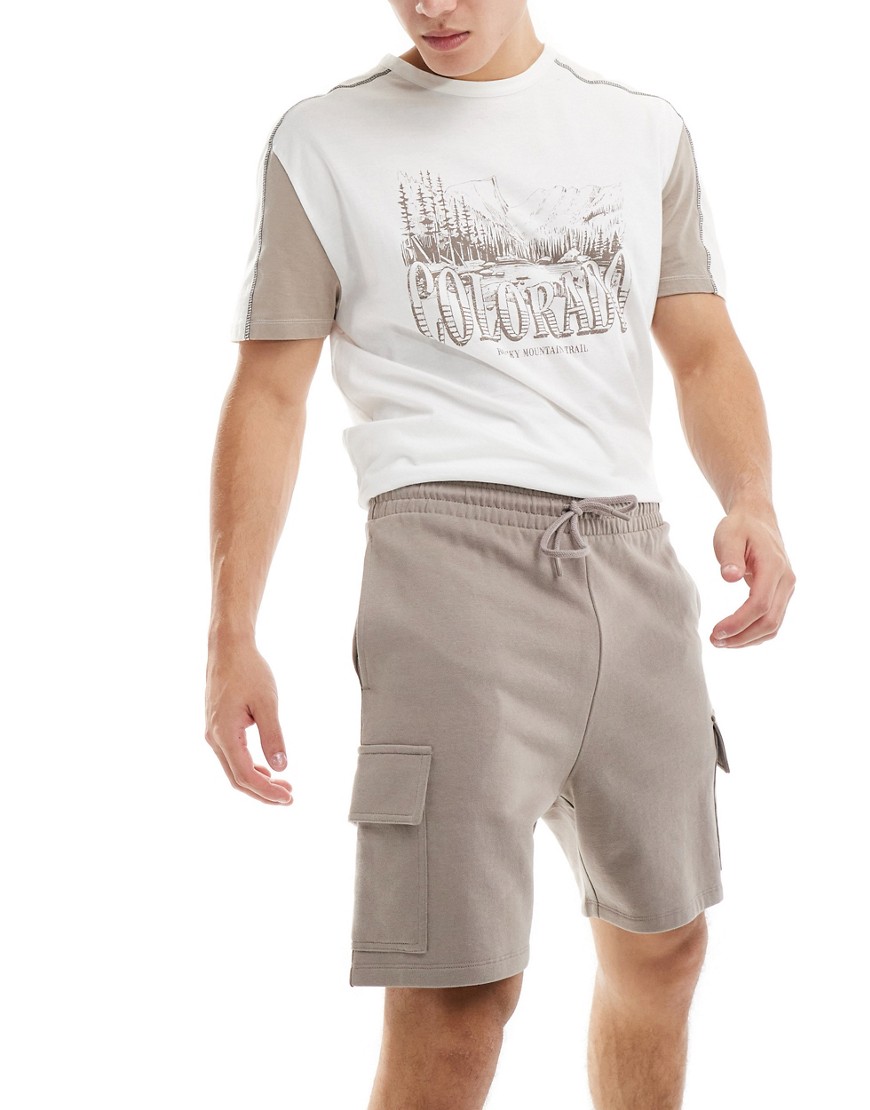 Asos Design Slim Cargo Shorts In Beige-brown