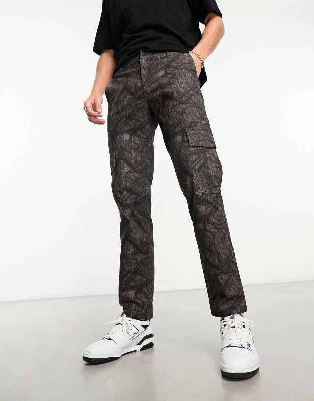 ASOS DESIGN - slim cargo trouser in grey all over print