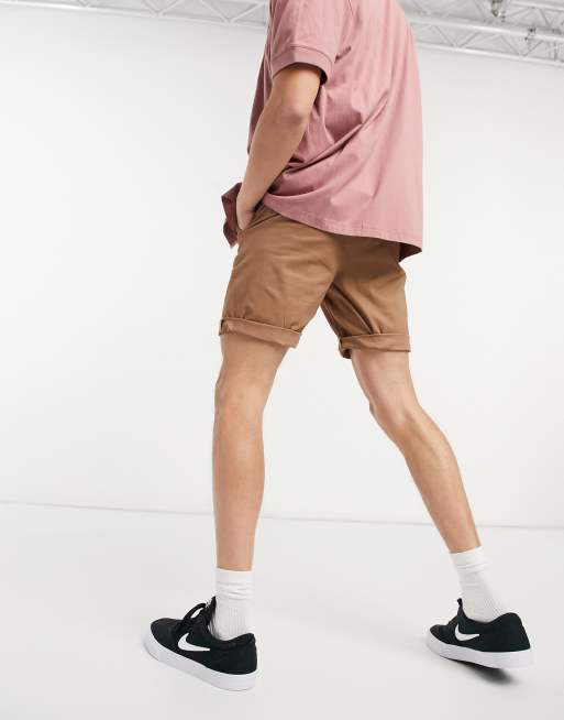 Chino shorts streetwear store