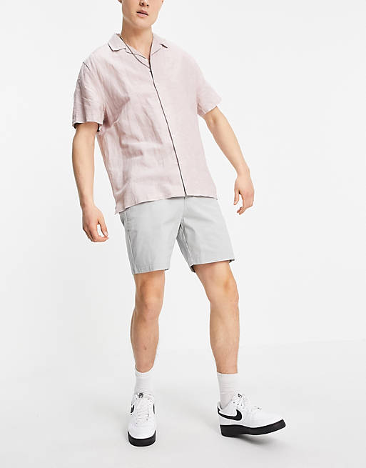 Men slim chino shorts in light grey 