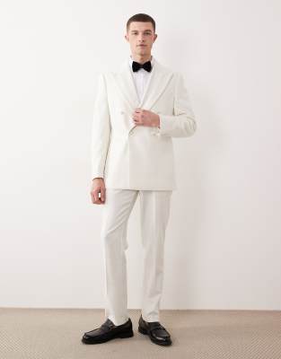 Tuxedo Detail
