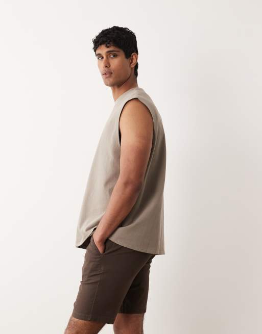 ASOS DESIGN slim fit chino shorts in brown, 3 of 5