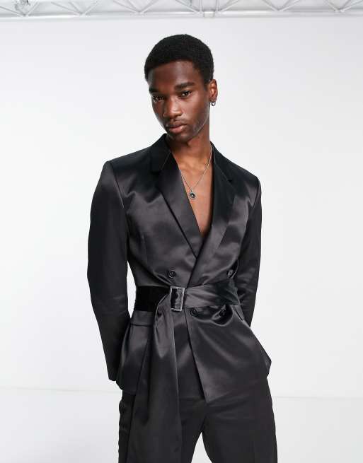 ASOS DESIGN - Slim-fit colbert met overslagriem in zwart satijn 