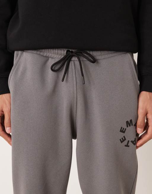 ASOS DESIGN - Slim-fit joggingbroek in kaki, 4 van 5