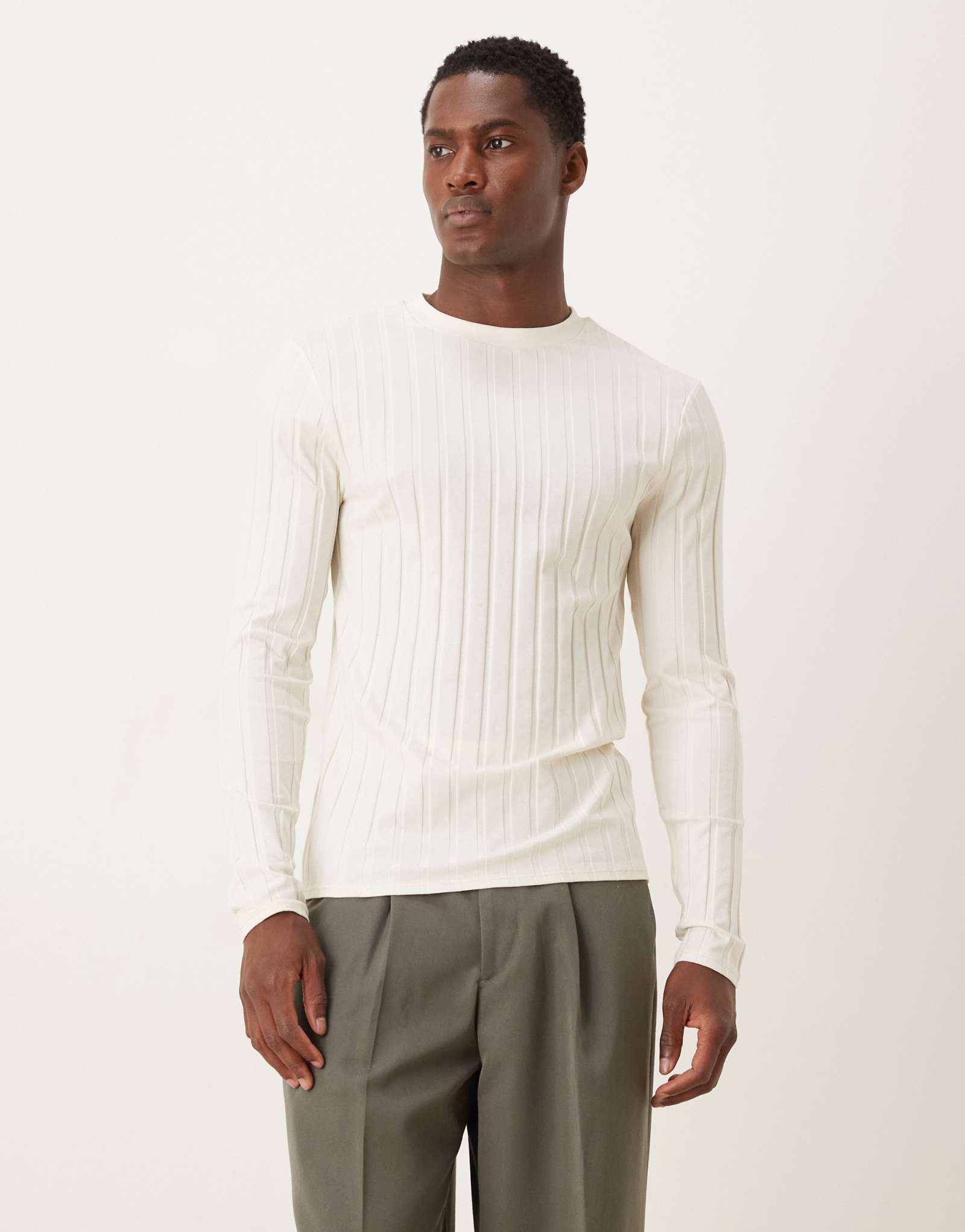 Облегающая футболка ASOS DESIGN с длинным рукавом кремового цвета в широкую полоску