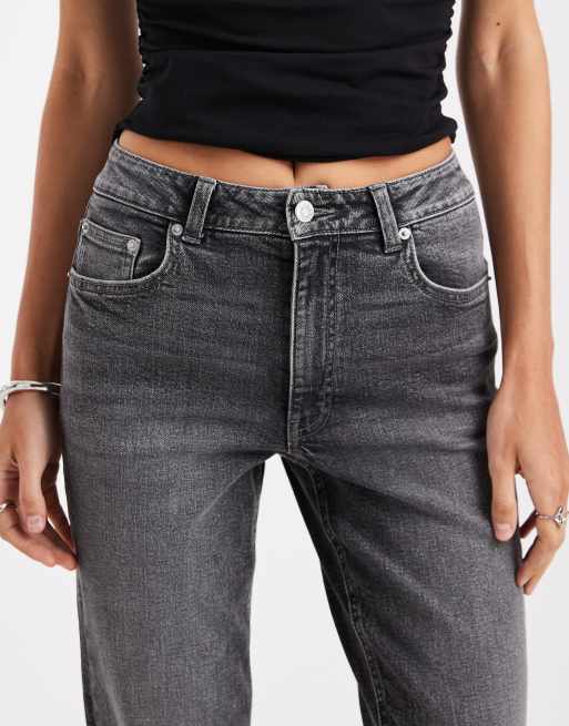 ASOS DESIGN slim fit mom jeans in grey, 5 of 5