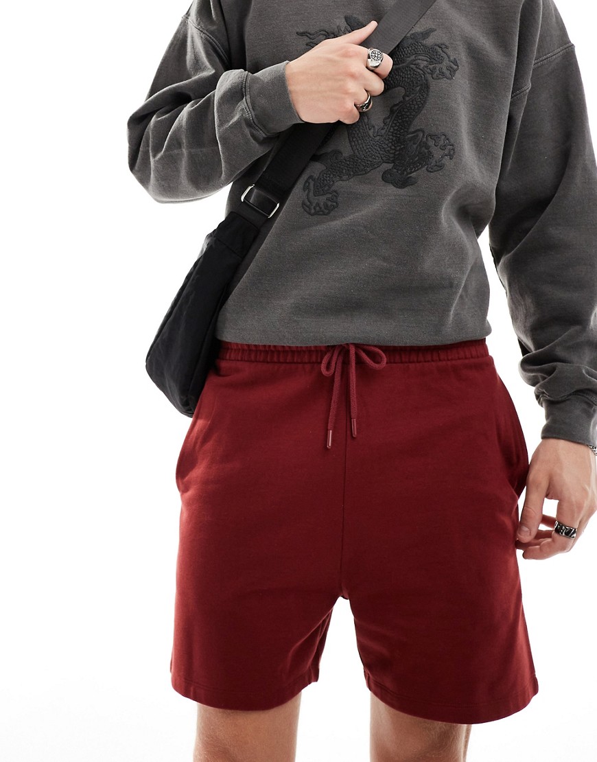 ASOS DESIGN slim fit shorts in burgundy-Red