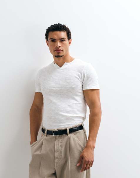 ASOS DESIGN slim fit T-shirt med hakudskæring i greige tekstureret stof - view 1