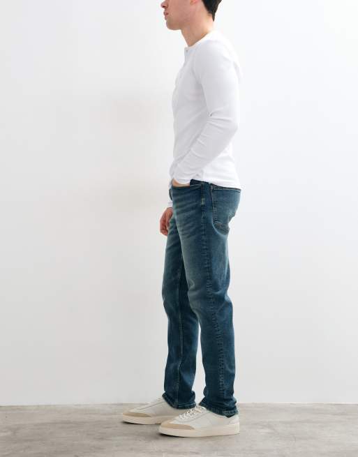 ASOS DESIGN slim jeans in dark washed blue with tint, 2 of 5
