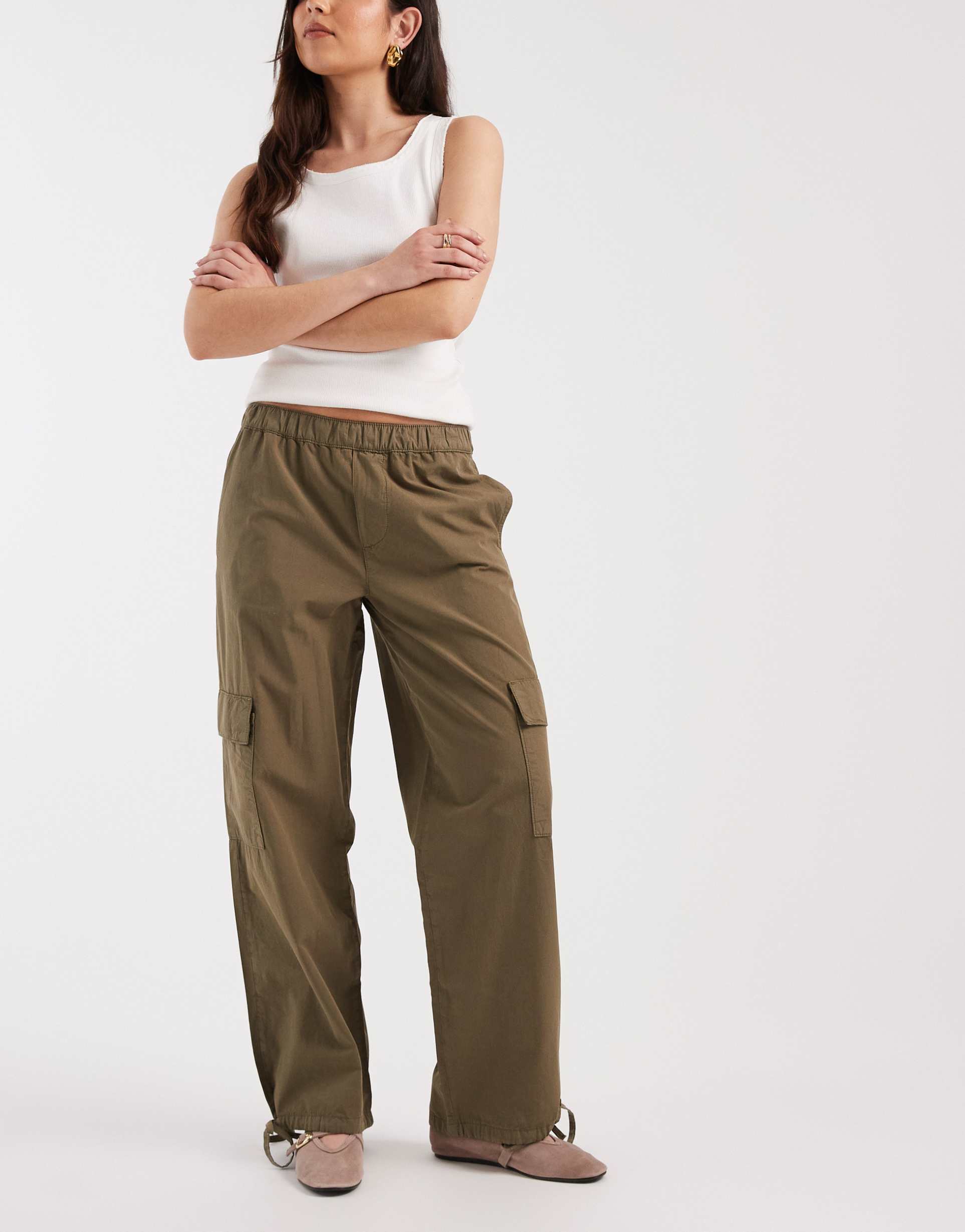 asos design slim leg balloon cargo pants in khaki green