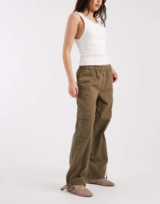ASOS DESIGN slim leg balloon cargo pants in khaki green, 2 of 5