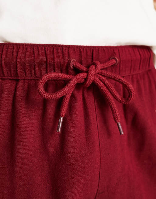 ASOS DESIGN slim linen shorts in shorter length in burgundy , 3 of 4