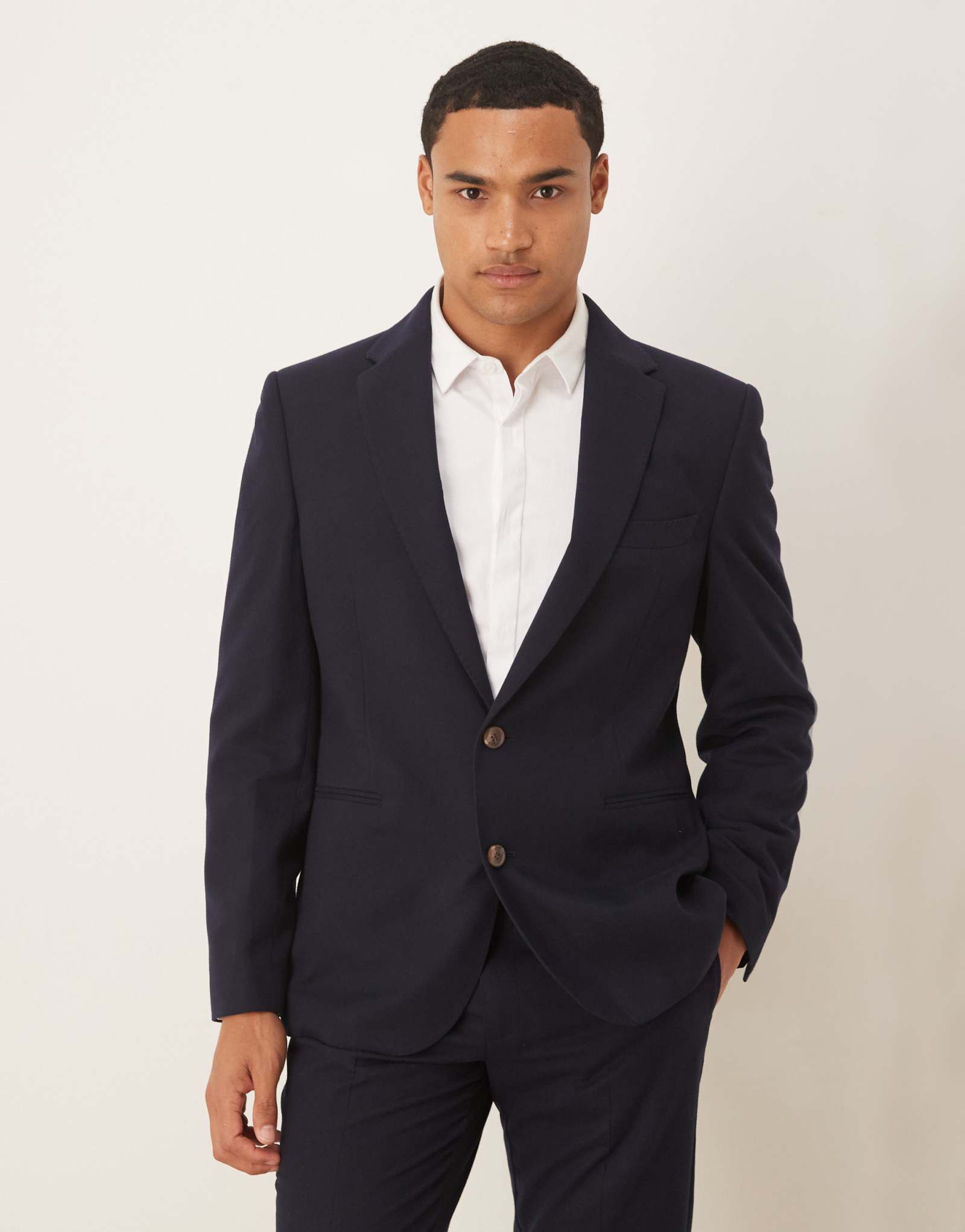 Приталенный пиджак от ASOS DESIGN из темно-синей фланели