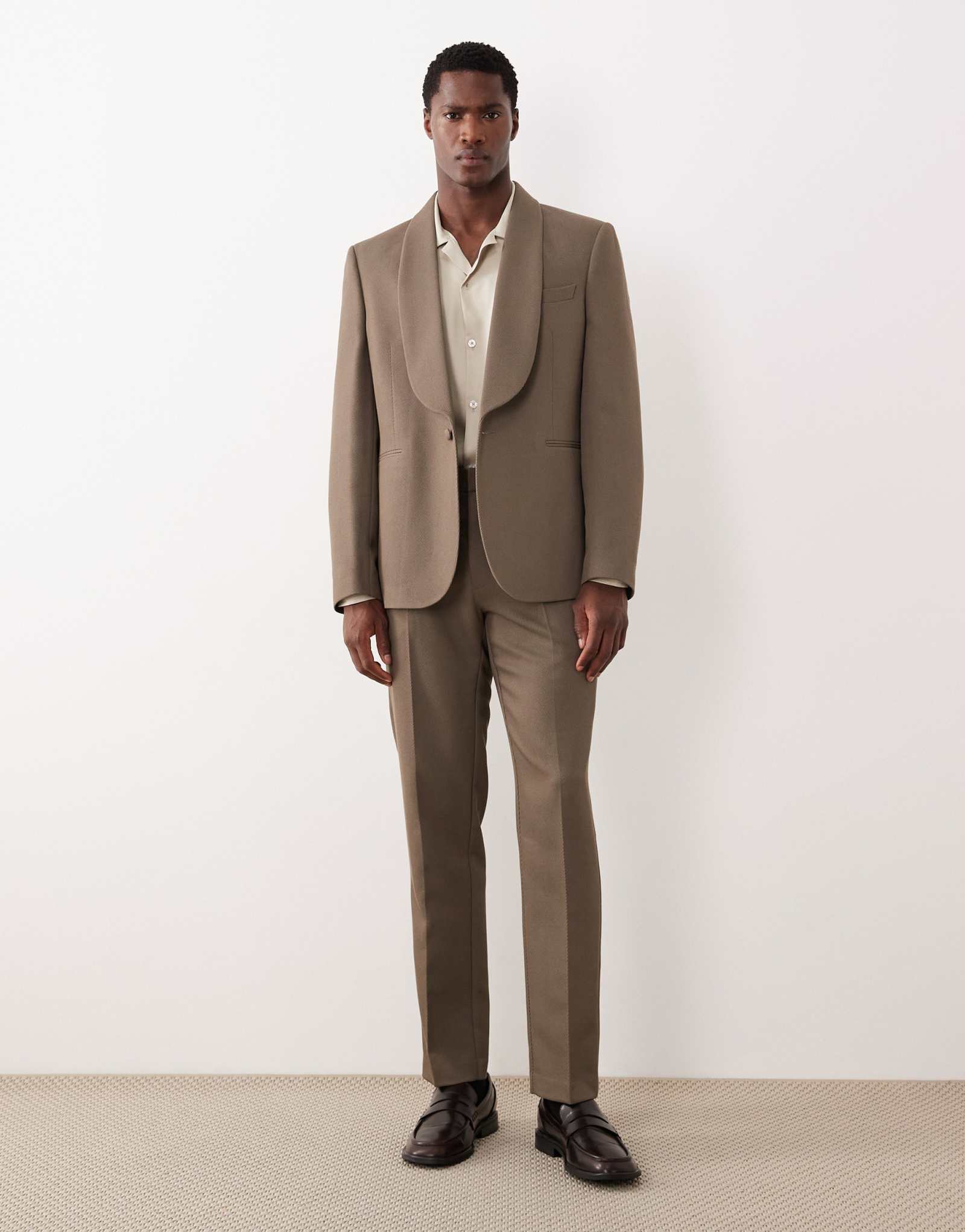 Дизайнерские узкие костюмные брюки ASOS из саржи цвета хаки