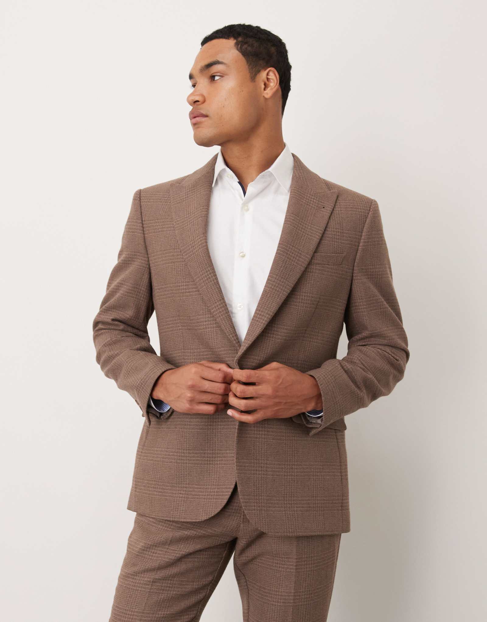 Приталенный пиджак из шерстяной смеси ASOS DESIGN в коричневую клетку Glen