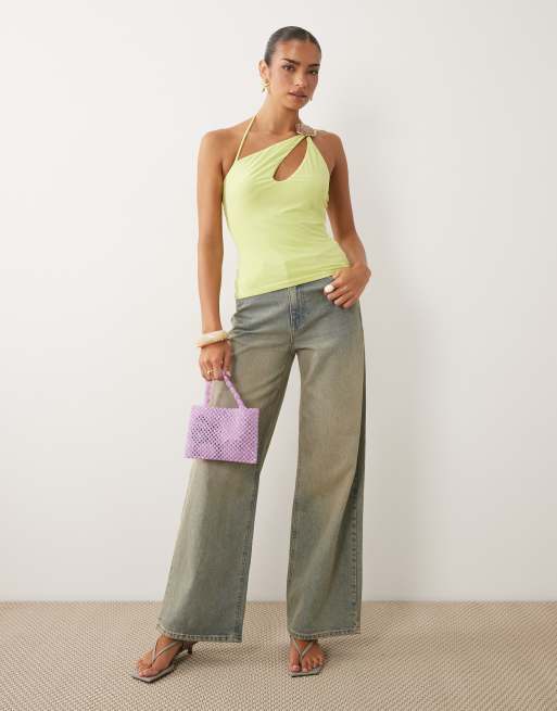 ASOS DESIGN slinky asymmetrisk topp med snäckkant i lime, 2 av 4