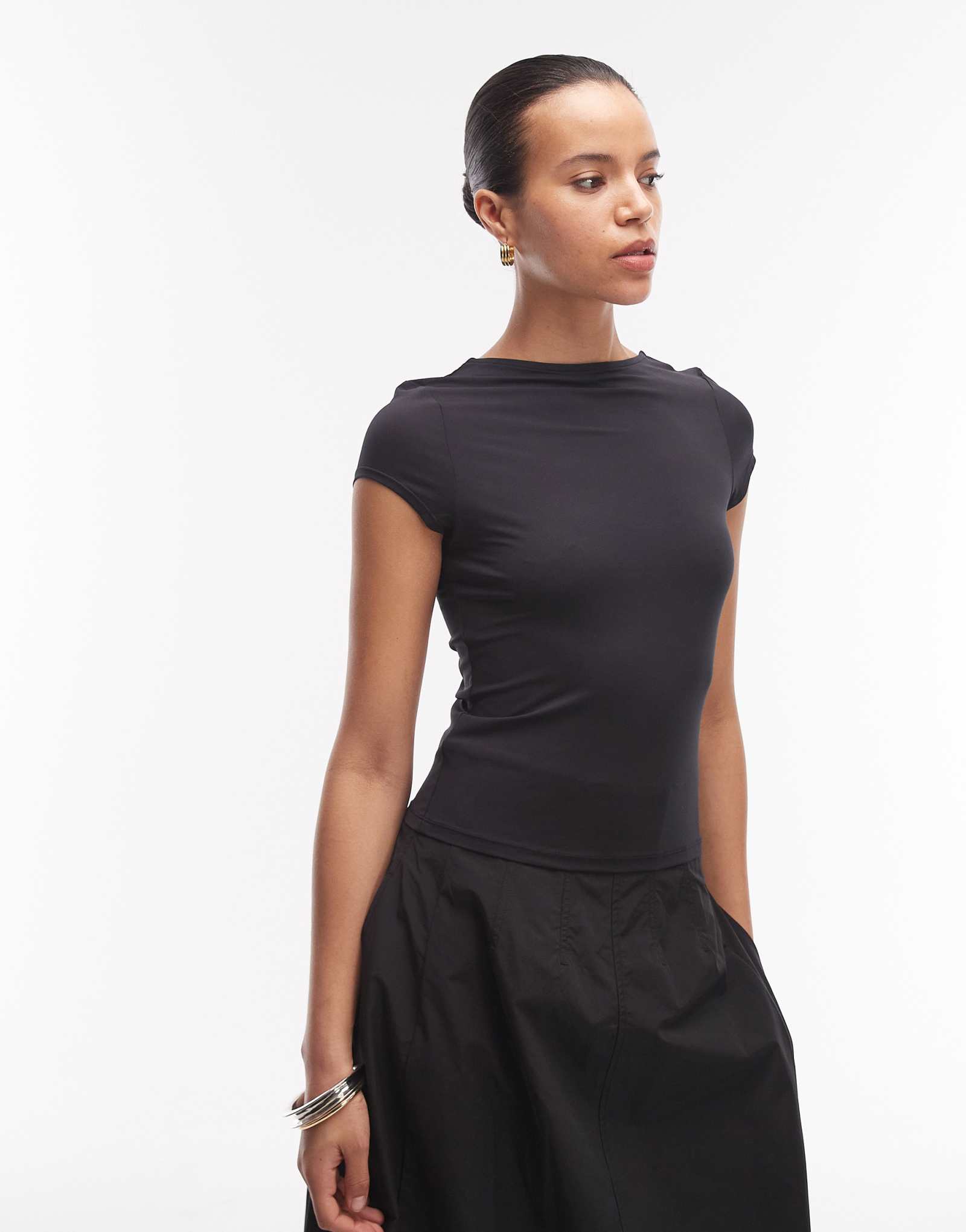 Облегающий топ ASOS DESIGN с короткими рукавами и округлой спинкой черного цвета