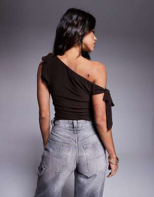 Asos Design Slinky Off The Shoulder Bow Tie Detail T-shirt In Brown