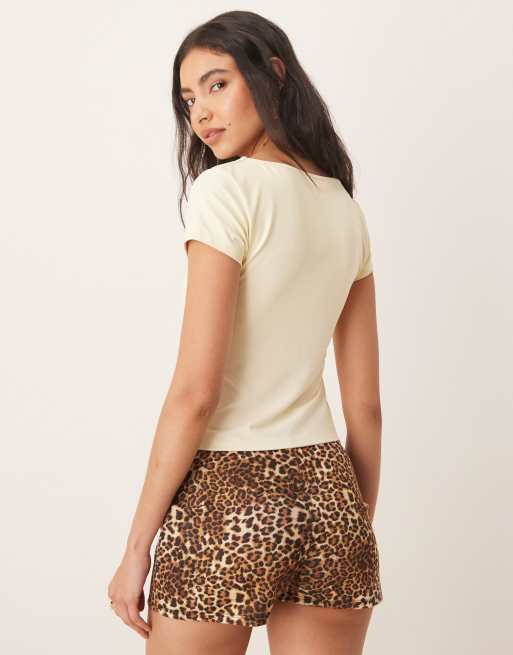 ASOS DESIGN slinky short sleeve top with ruched bust in buttermilk, 3 of 4