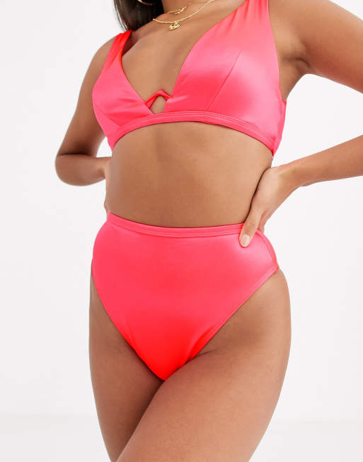 ASOS DESIGN - Slip bikini sgambato a vita alta in raso con specchietti rosa corallo acceso