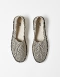 [ASOS DESIGN] ASOS DESIGN slip on espadrilles in black and white weave 39 Black and white