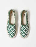[ASOS DESIGN] ASOS DESIGN slip on espadrilles in green geo print 40.5 Green