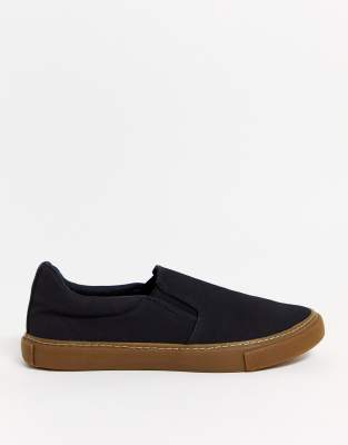 black plimsoll shoes
