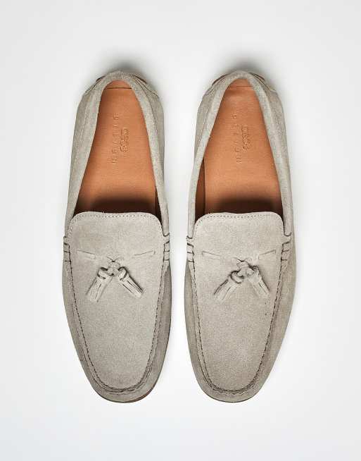 ASOS DESIGN – Slipper aus grauem Veloursleder mit Quaste, 4 von 4