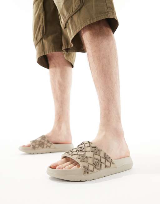 ASOS DESIGN - Slippers met dikke zool en monogramdetail in stone, 2 van 4
