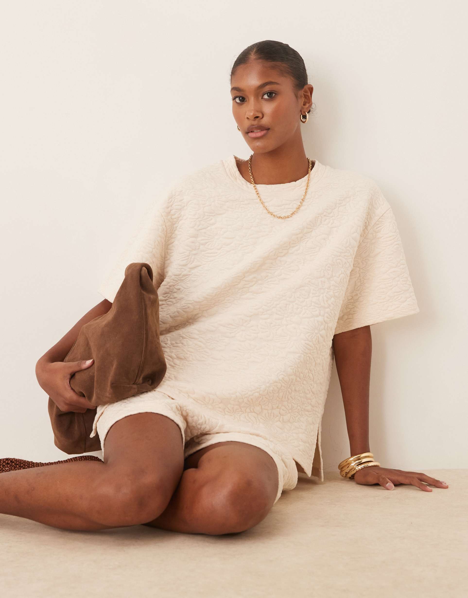 asos design slit side floral jacquard t-shirt in cream - part of a set